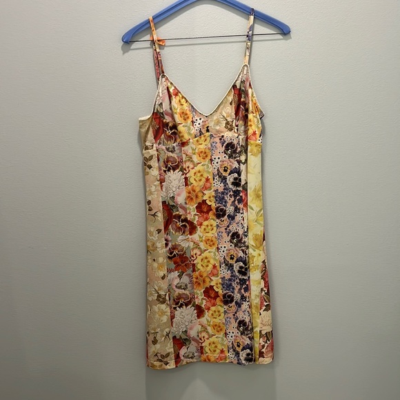 Zimmermann Wonderland Floral Midi Dress, Brand size: 2, US Size: 6-8 - Picture 13 of 13